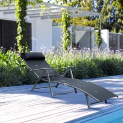 Outsunny Steel Fabric Outdoor Folding Chaise Lounge Chair Recliner With Portable Design & 7 Adjustable Backrest Positions
